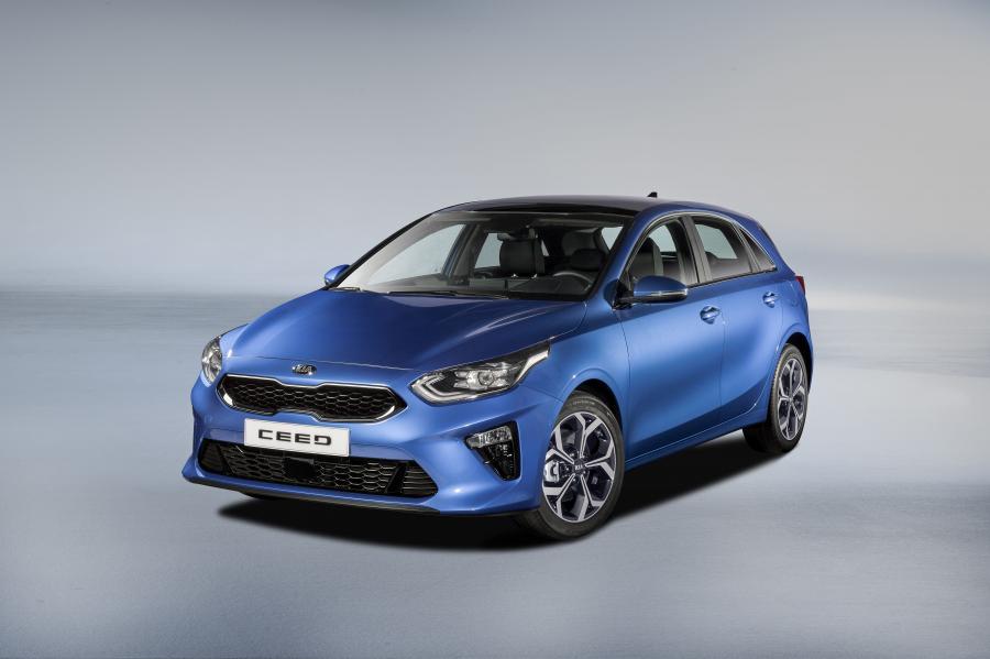  Kia Ceed 2018 года  (WW) (фото 1 из 40)